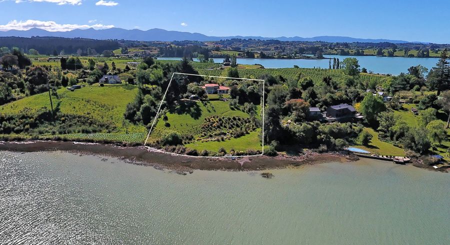  at 112 Bronte Road East, Bronte