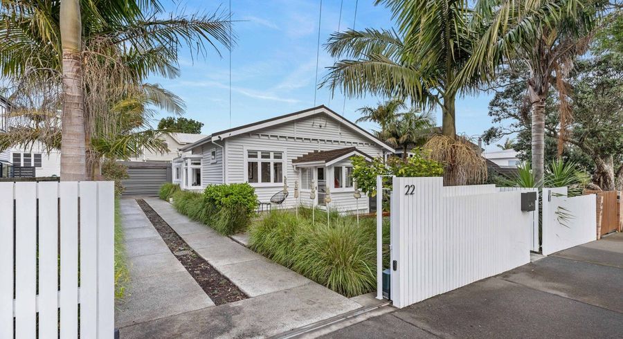  at 22 Wright Road, Point Chevalier, Auckland