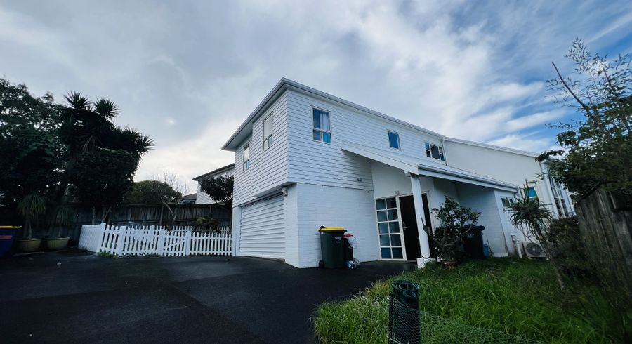  at 21 Nile Road, Milford, North Shore City, Auckland