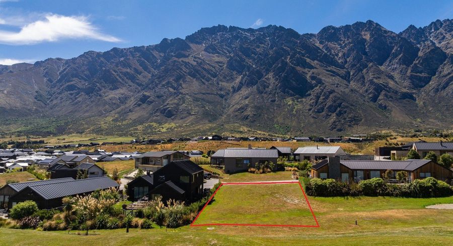  at 33 Cunninghams Drive, Jacks Point, Queenstown-Lakes, Otago