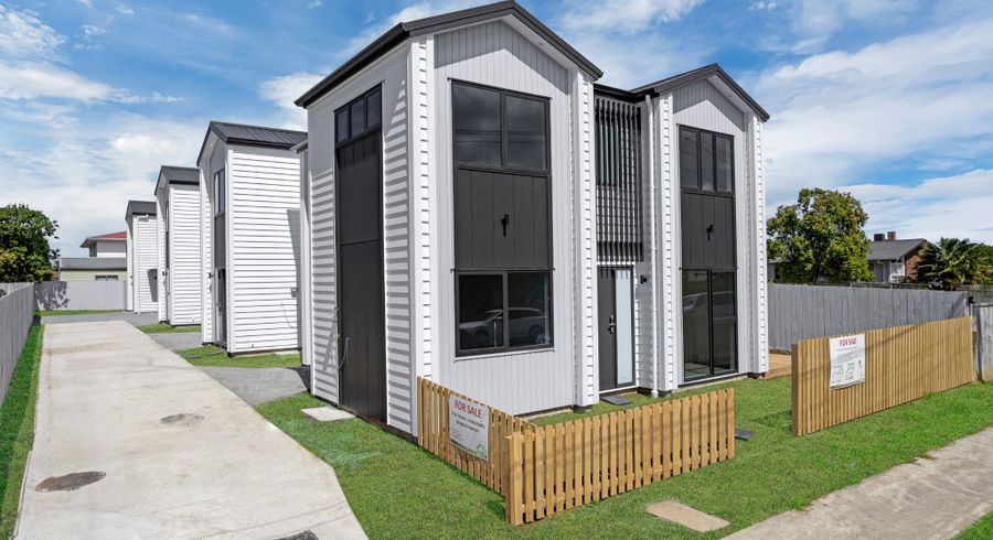  at 8 Gardiner Grove, Mangere East, Manukau City, Auckland