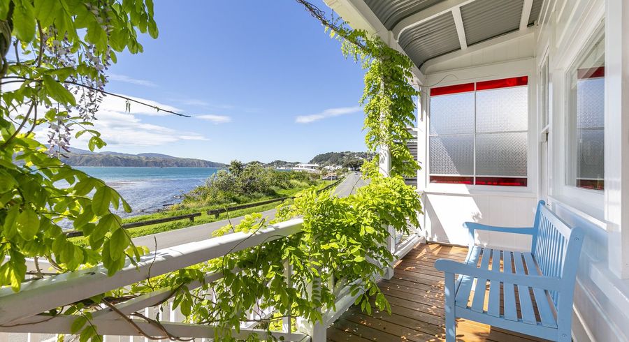  at 285 Karaka Bay Road, Karaka Bays, Wellington