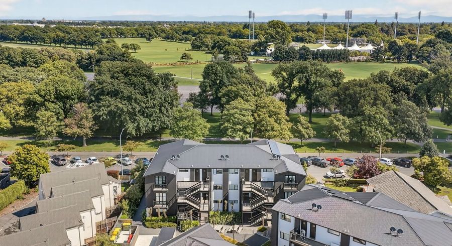  at 2/466 Hagley Avenue, City Centre, Christchurch City, Canterbury