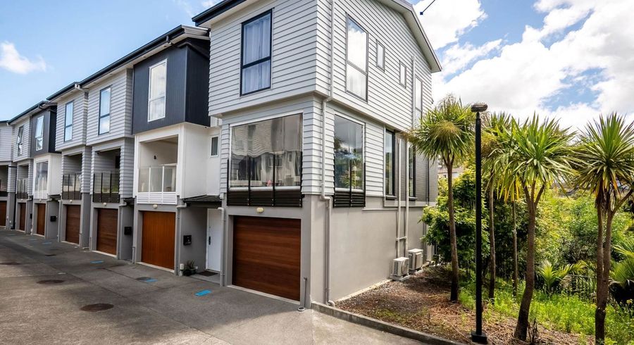  at 82 Makamaka Lane, Albany, North Shore City, Auckland