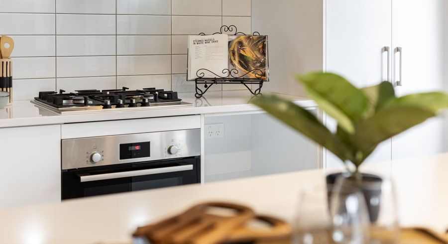  at 33 Tradewinds drive, Whitby, Porirua