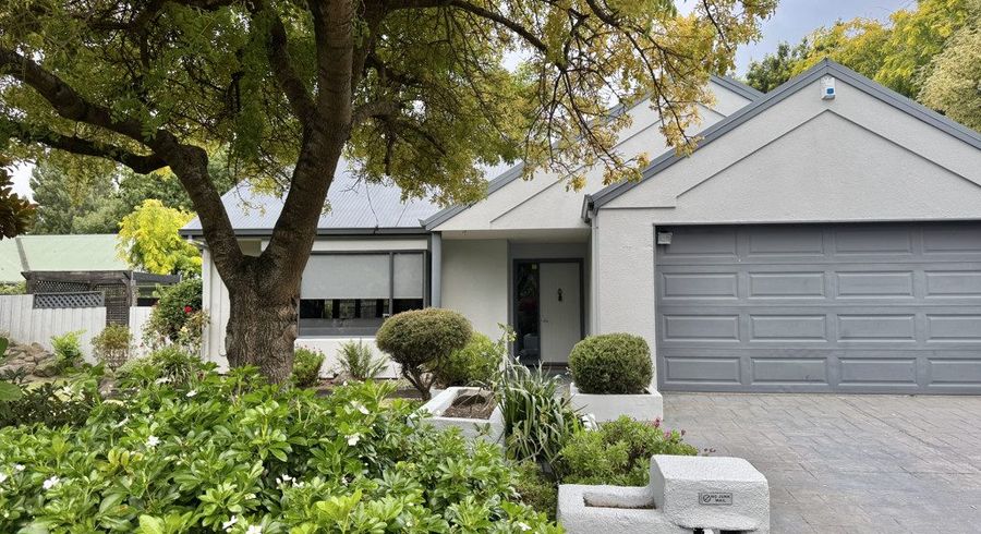  at 21 Thornwood Place, Redwood, Christchurch