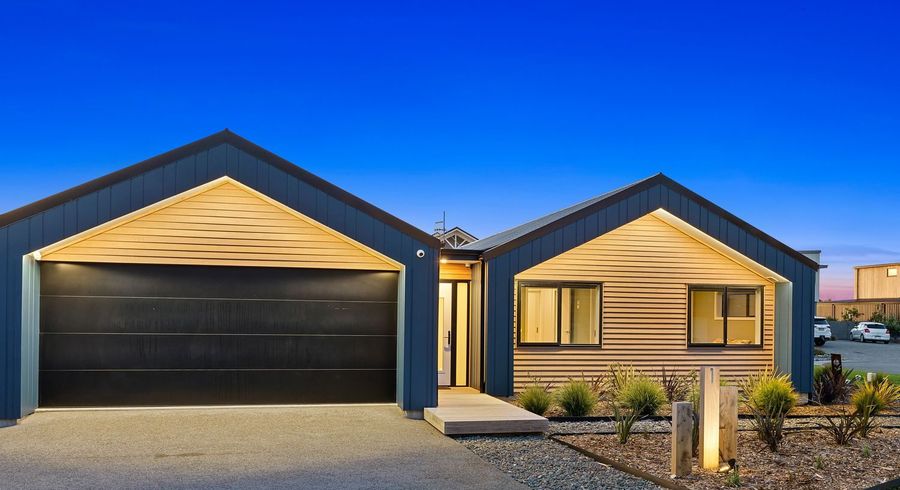 at 1 Arapipi Way, Peka Peka, Waikanae