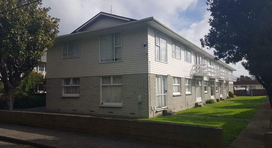  at 2/10 Trevethick Grove, Woburn, Lower Hutt