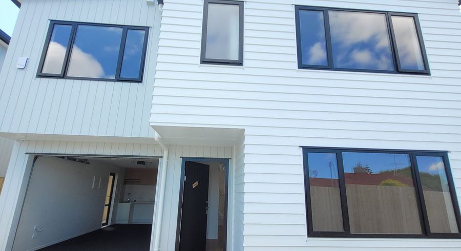  at 76C Chartwell Avenue, Glenfield, Auckland