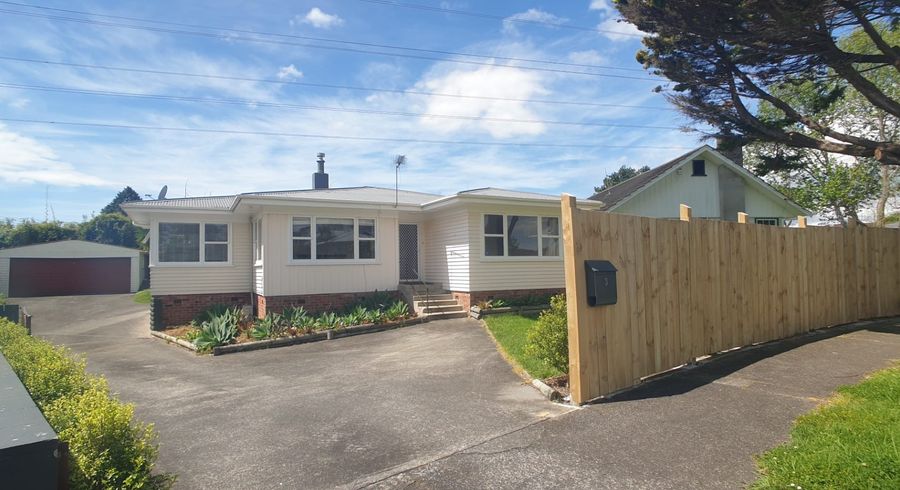  at 3 Te Wiata Place, Avondale, Auckland