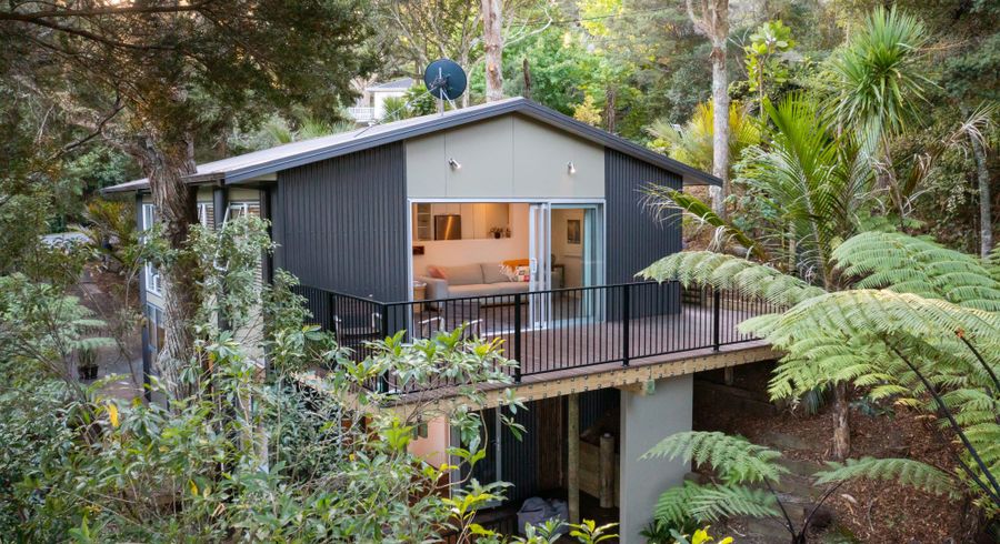  at 58 Laingholm Drive, Laingholm, Auckland