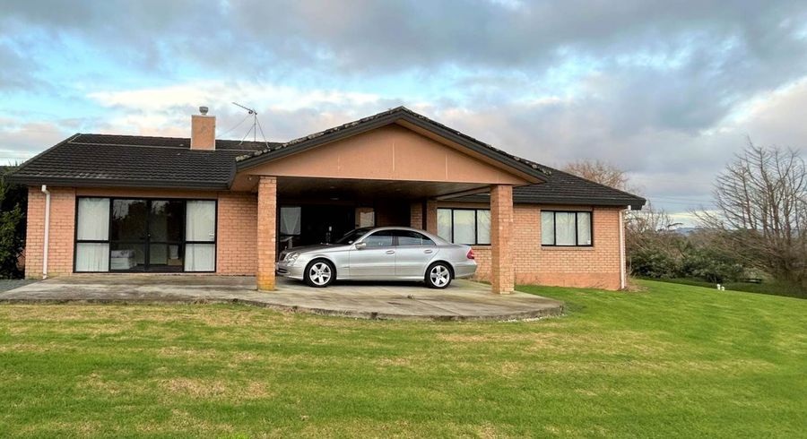 at 423 Porchester Road, Randwick Park, Auckland