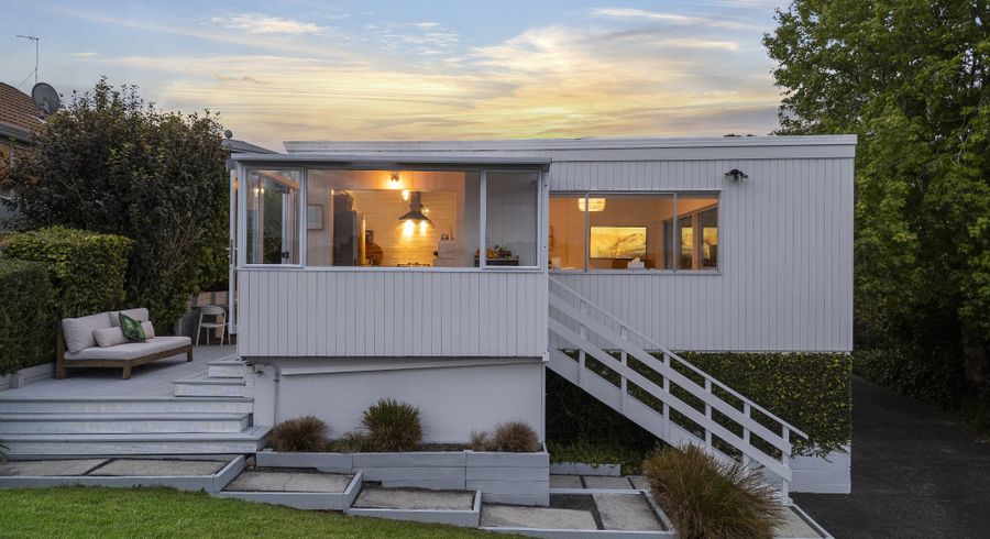  at 1/18 Bevyn Street, Castor Bay, Auckland