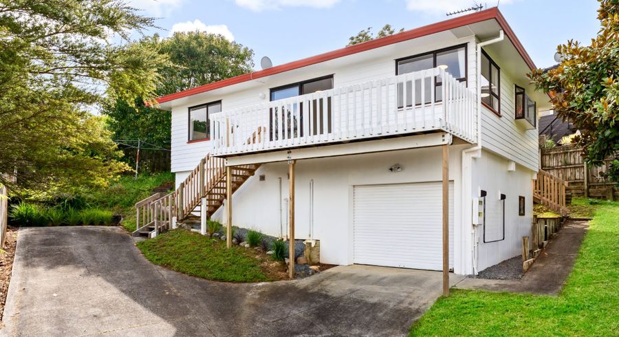  at 2/16 Kupari Place, Totara Vale, North Shore City, Auckland
