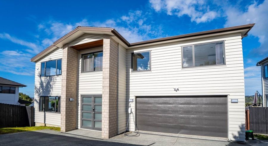  at 232 Sturges Road, Henderson, Auckland