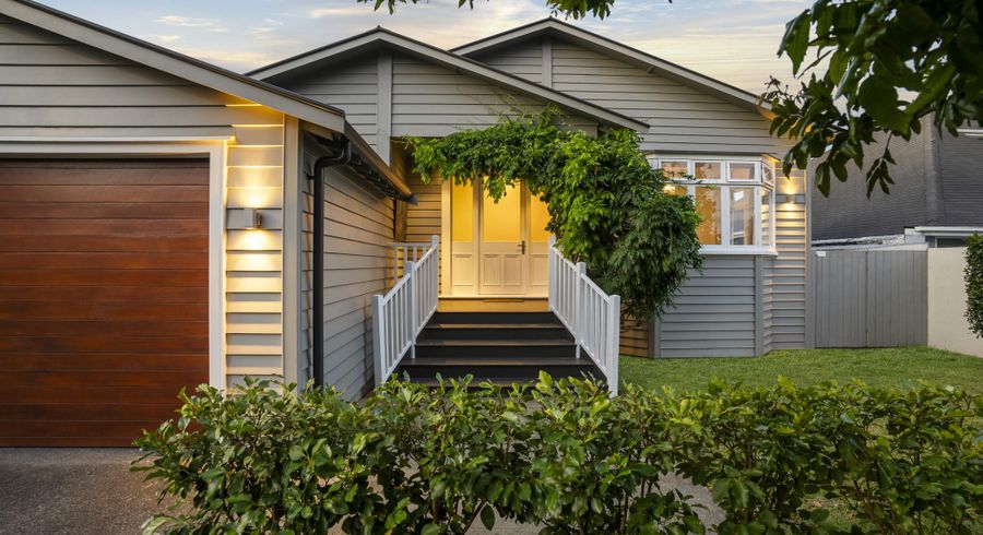  at 14 Wainui Avenue, Point Chevalier, Auckland City, Auckland