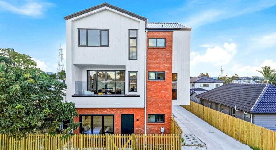 at 1-7/14 Karamu Street, Te Atatu Peninsula, Waitakere City, Auckland