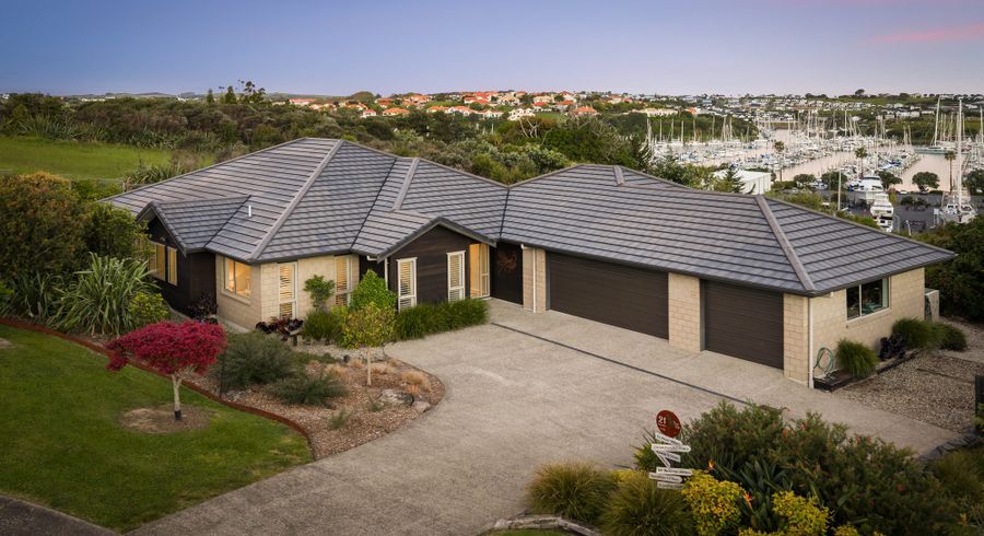  at 21 Laguna Place, Matakatia Bay, Rodney, Auckland