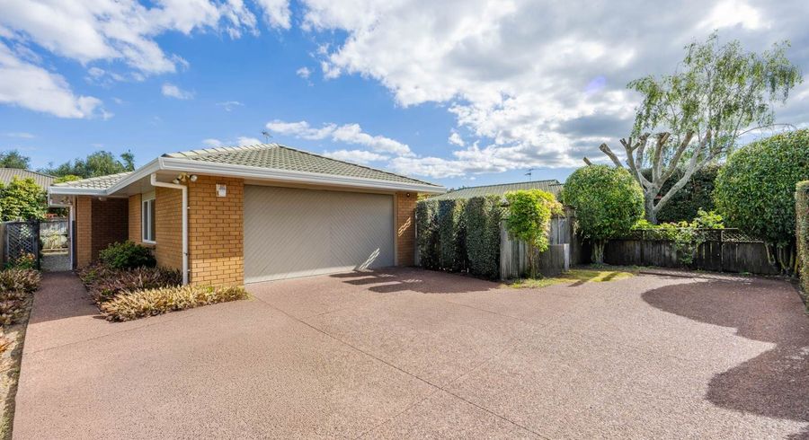  at 37 Princeton Parade, Albany, North Shore City, Auckland