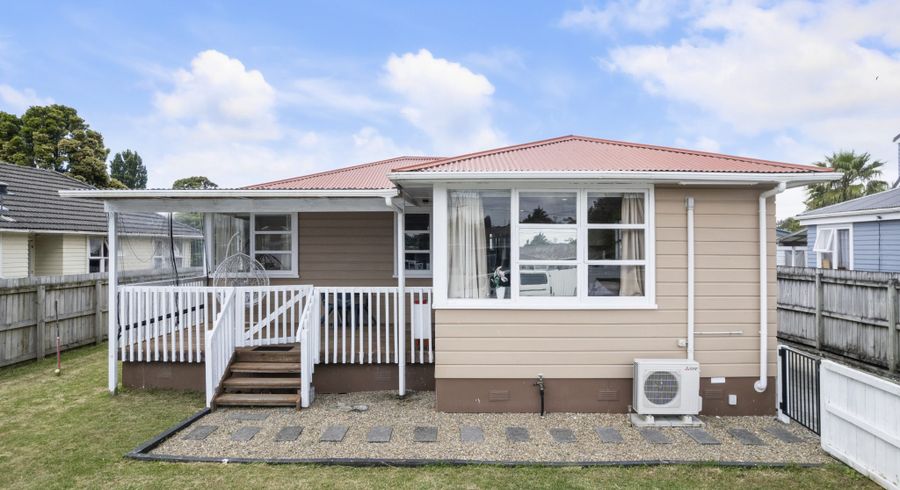  at 33 Cobham Crescent, Kelston, Waitakere City, Auckland