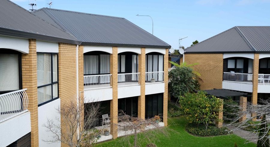  at 10/31 Green Lane East, Remuera, Auckland City, Auckland