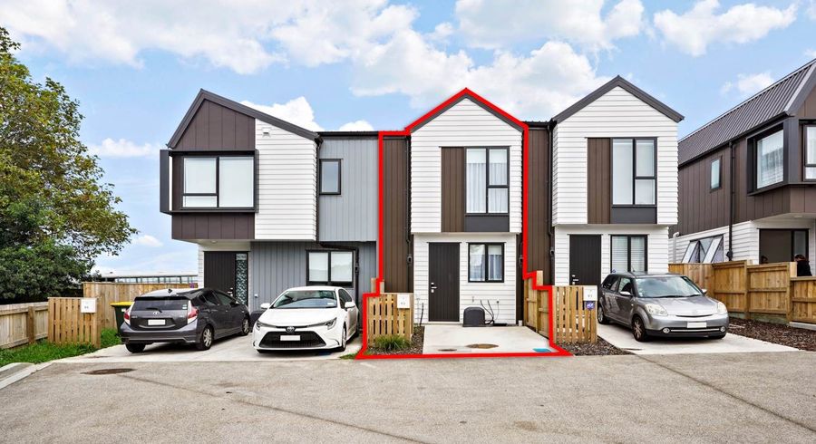  at 93 Waipuhinui Way, Wiri, Manukau City, Auckland
