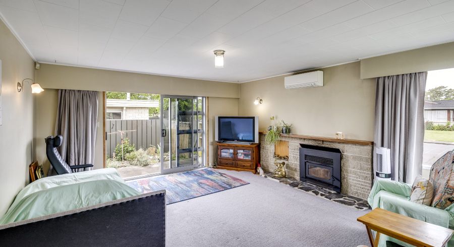 at 8 Dundee Drive, Flaxmere, Hastings