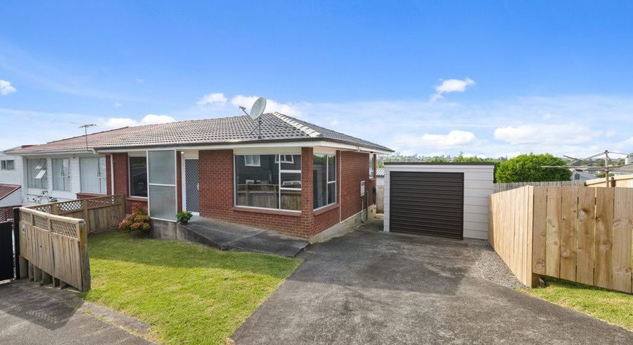  at 1/52 Nelson Street, Howick, Manukau City, Auckland