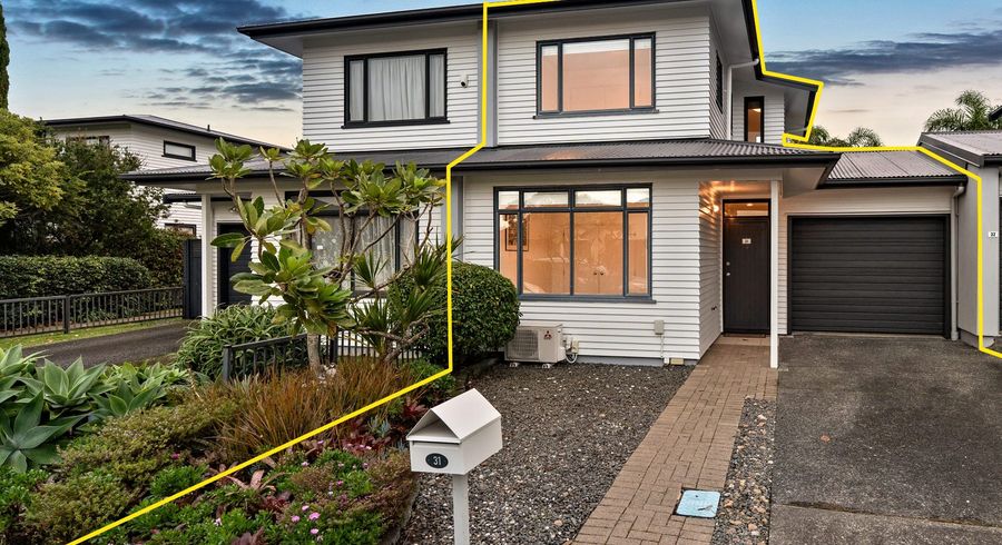  at 31/2 Armoy Drive, East Tamaki, Manukau City, Auckland