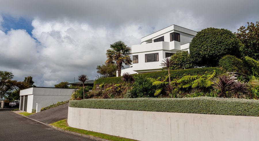  at 25 Veale Road, Frankleigh Park, New Plymouth
