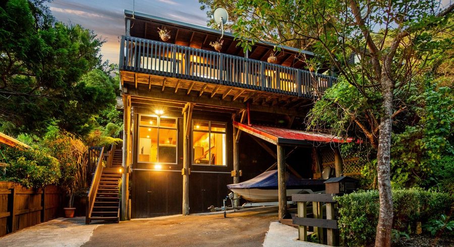  at 3A Whiorau Grove, Lowry Bay, Lower Hutt, Wellington