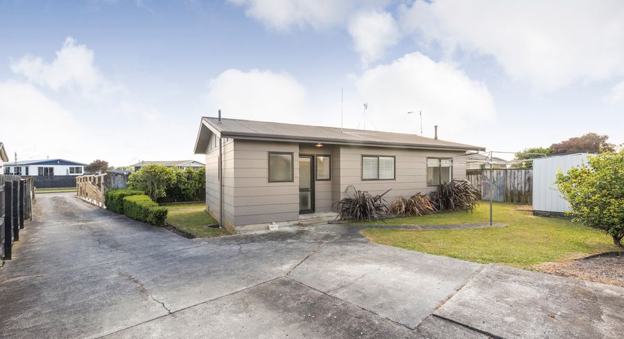  at 19 Leander Place, Milson, Palmerston North