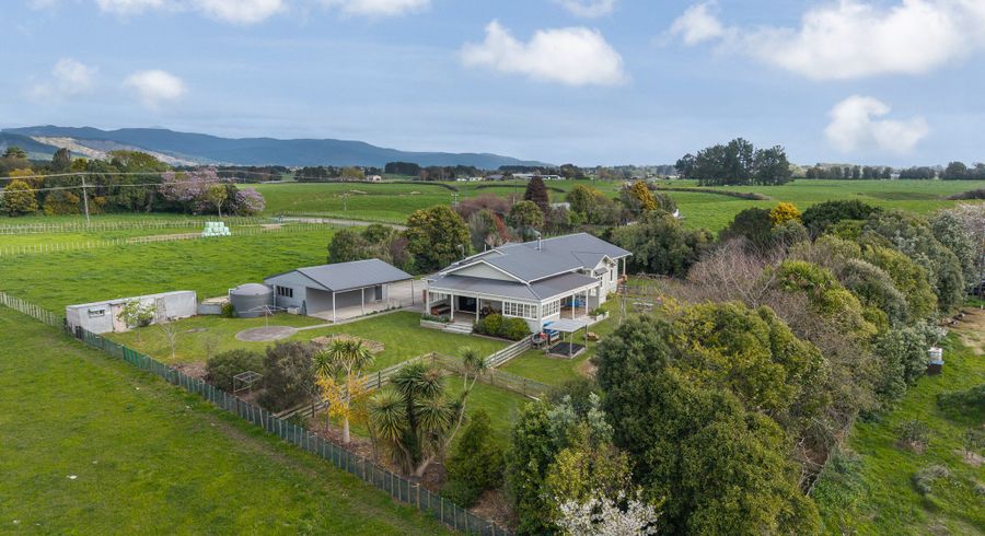  at 94 Kukutauaki Road, Koputaroa, Levin