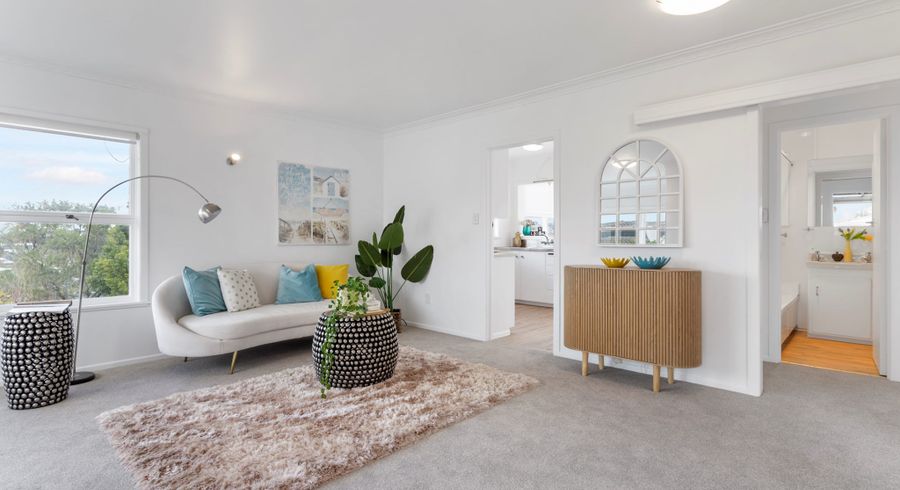  at 3/24 Knights Road, Rothesay Bay, Auckland