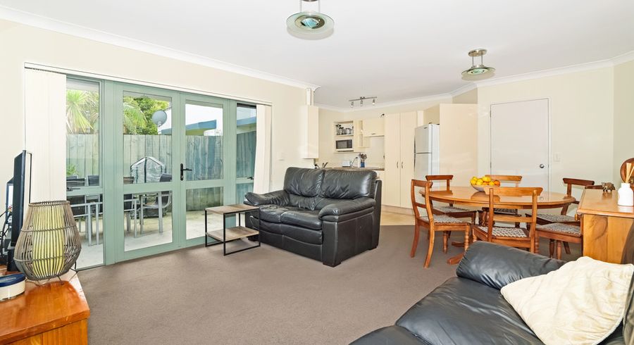  at 6/7 Robins Road, Judea, Tauranga