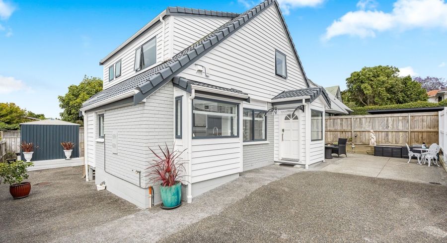  at 2/58 Hillcrest Avenue, Hillcrest, North Shore City, Auckland