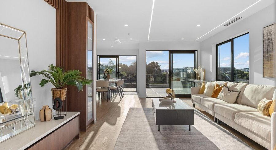  at 3 Tinaku Road, Flat Bush, Manukau City, Auckland