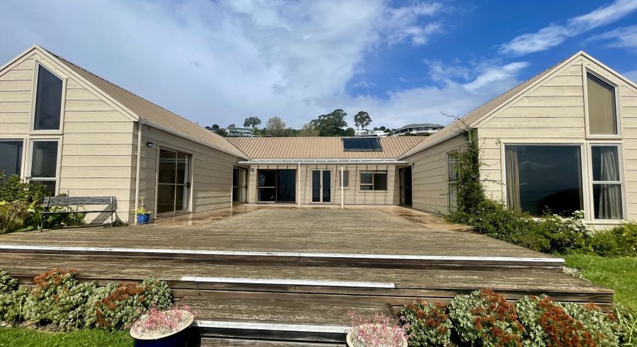  at 14 The Cliffs, Britannia Heights, Nelson, Nelson / Tasman