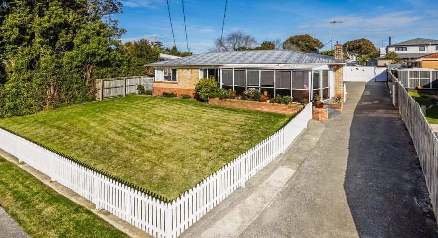  at 15  Fields Road, Manurewa, Manukau City, Auckland