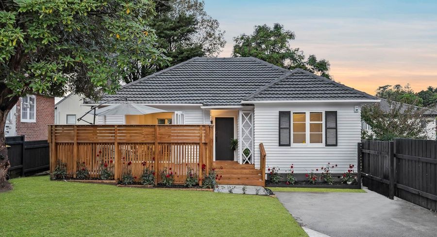  at 1/8 Hillsborough Road, Hillsborough, Auckland City, Auckland