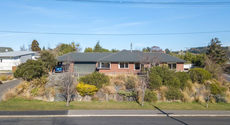  at 4 Walton Park Avenue, Fairfield, Dunedin