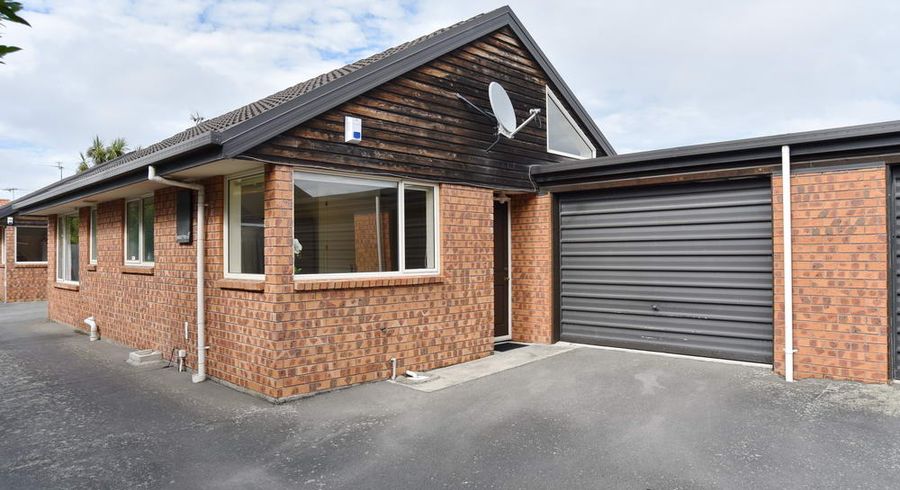  at 2/19 Burdale Street, Riccarton, Christchurch