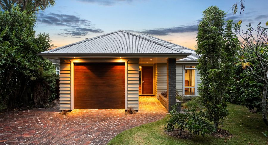  at 21 Hamon Avenue, Three Kings, Auckland City, Auckland