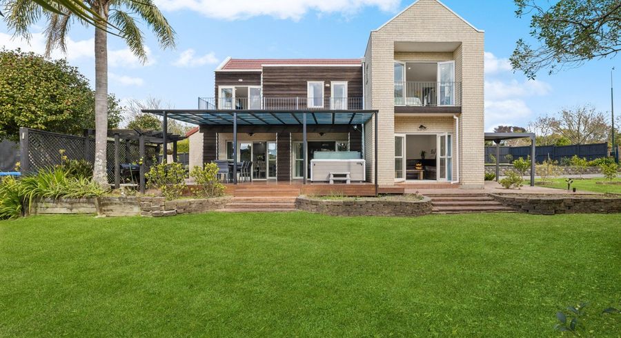  at 16 Almond Grove, Greenhithe, North Shore City, Auckland