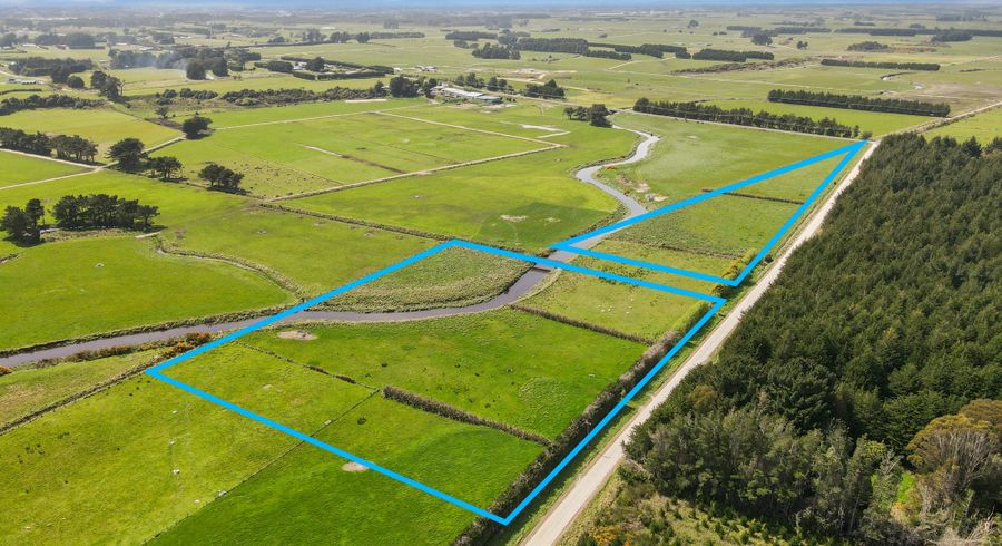  at 77 Bay View Road, Woodend, Invercargill