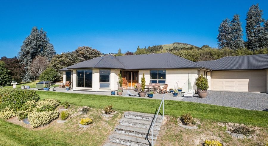  at 19 Fairmile Drive, Kinmont Park, Mosgiel