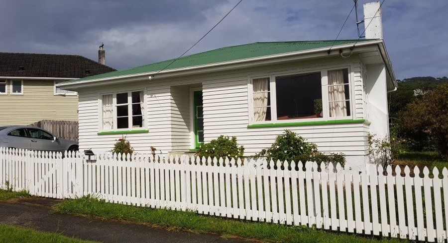  at 8 Hukatai Street, Elsdon, Porirua
