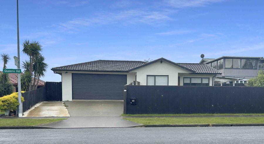  at 121 Queens Rd, Waikanae Beach, Kapiti Coast, Wellington