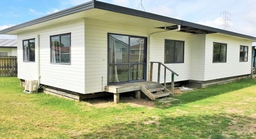  at 1/5 Solveig Place, Randwick Park, Auckland