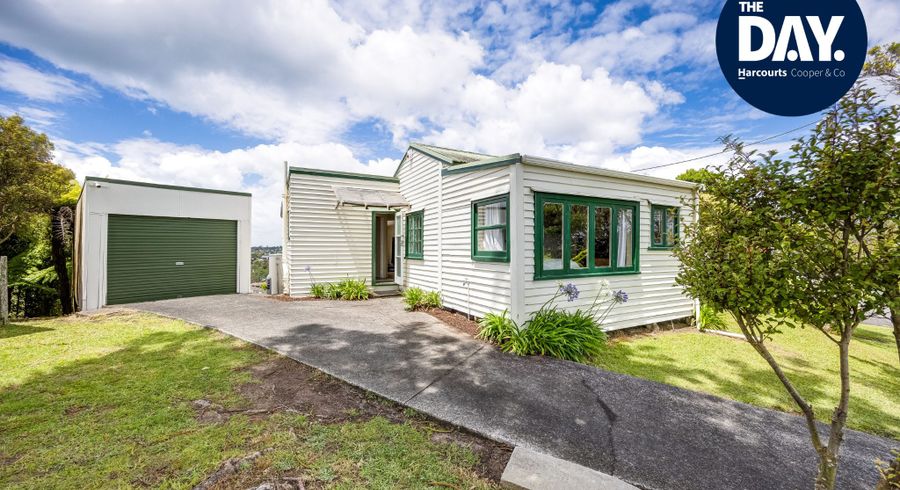  at 92 Knights Road, Rothesay Bay, North Shore City, Auckland